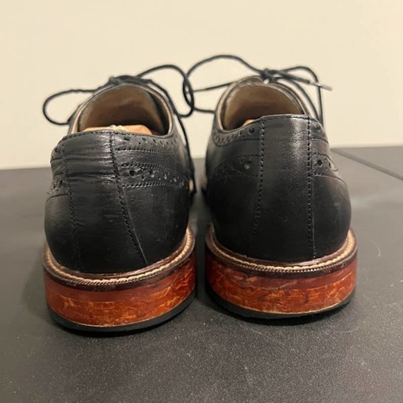 Banana Republic Mens Black Italian Leather Dress Shoes Wingtip Oxfords Size 11M - Picture 5 of 11